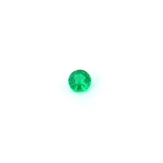 5mm Round Natural Emerald - The Carat Club