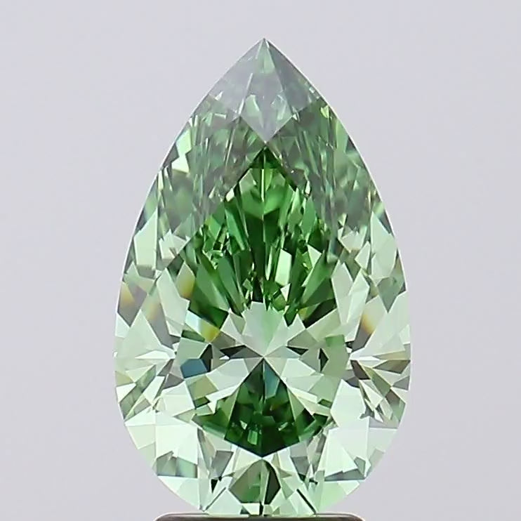 360° rotating video of vivid green pear cut lab grown diamond loose stone IGI certified