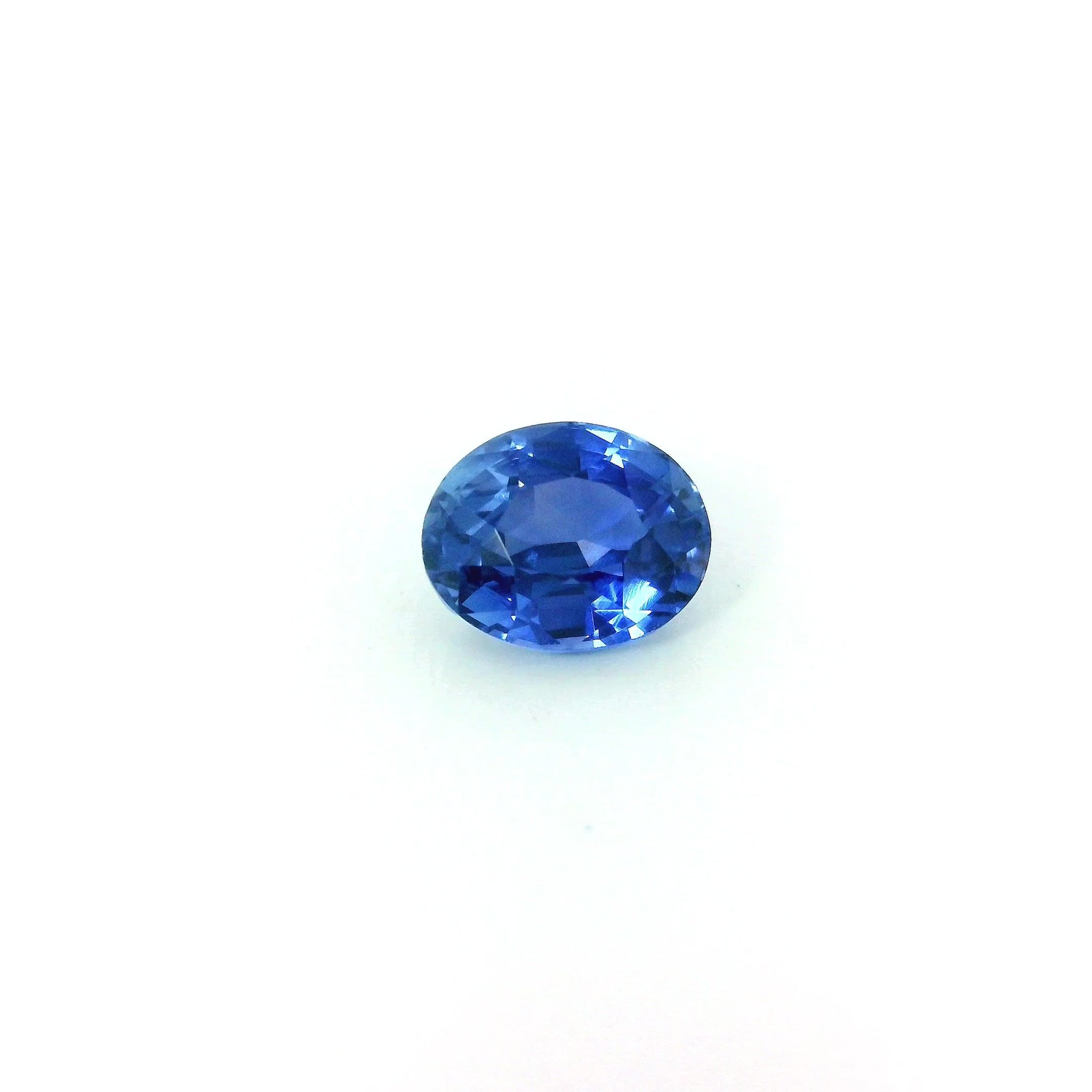 Loose oval blue sapphire gemstone